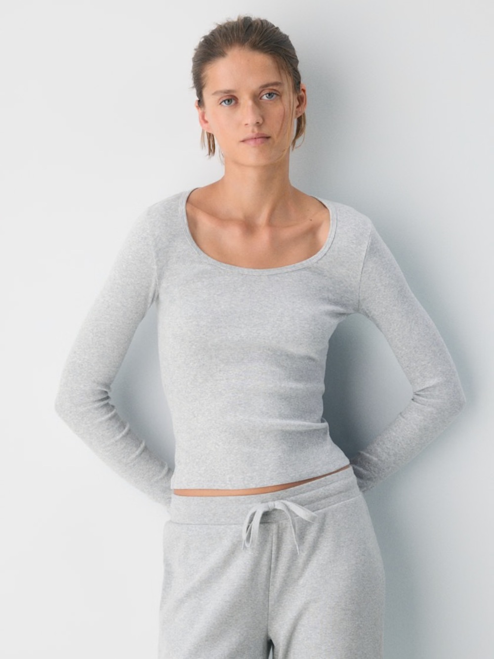 Aritzia TNA Homestretch Long Sleeve